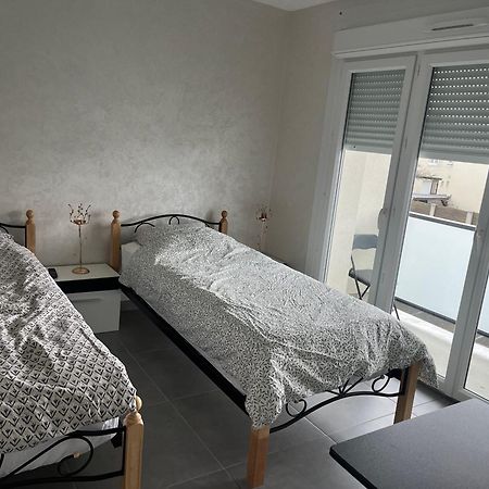 F3 Appartement 2 Chambre Un Salon Avec Wifi Saint-Jean-de-la-Ruelle Zewnętrze zdjęcie
