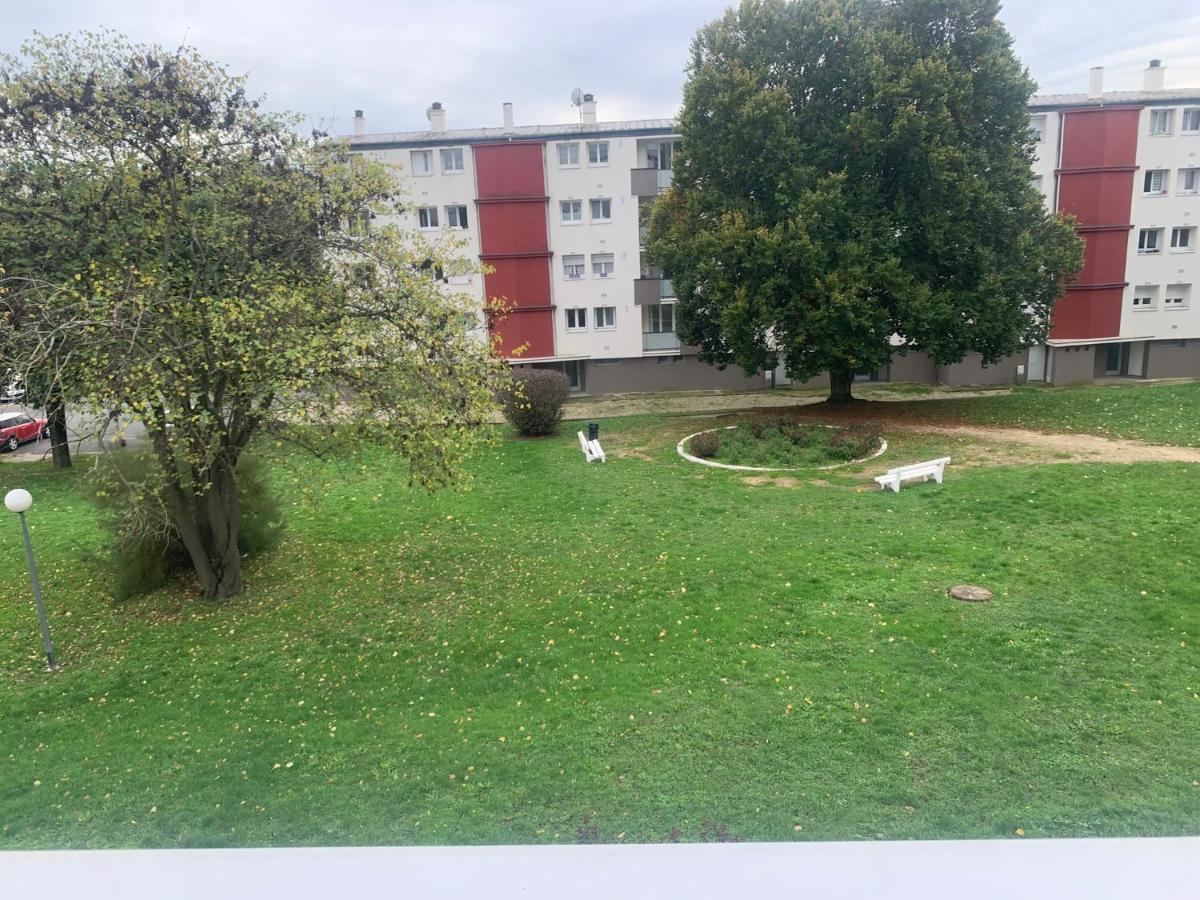 F3 Appartement 2 Chambre Un Salon Avec Wifi Saint-Jean-de-la-Ruelle Zewnętrze zdjęcie